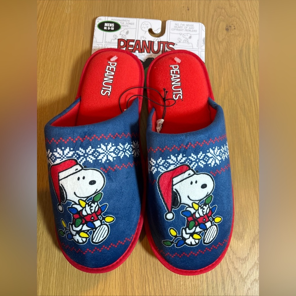 Peanuts Snoopy Men’s Christmas Slippers Snowflake Sz 9/10 Medium NEW